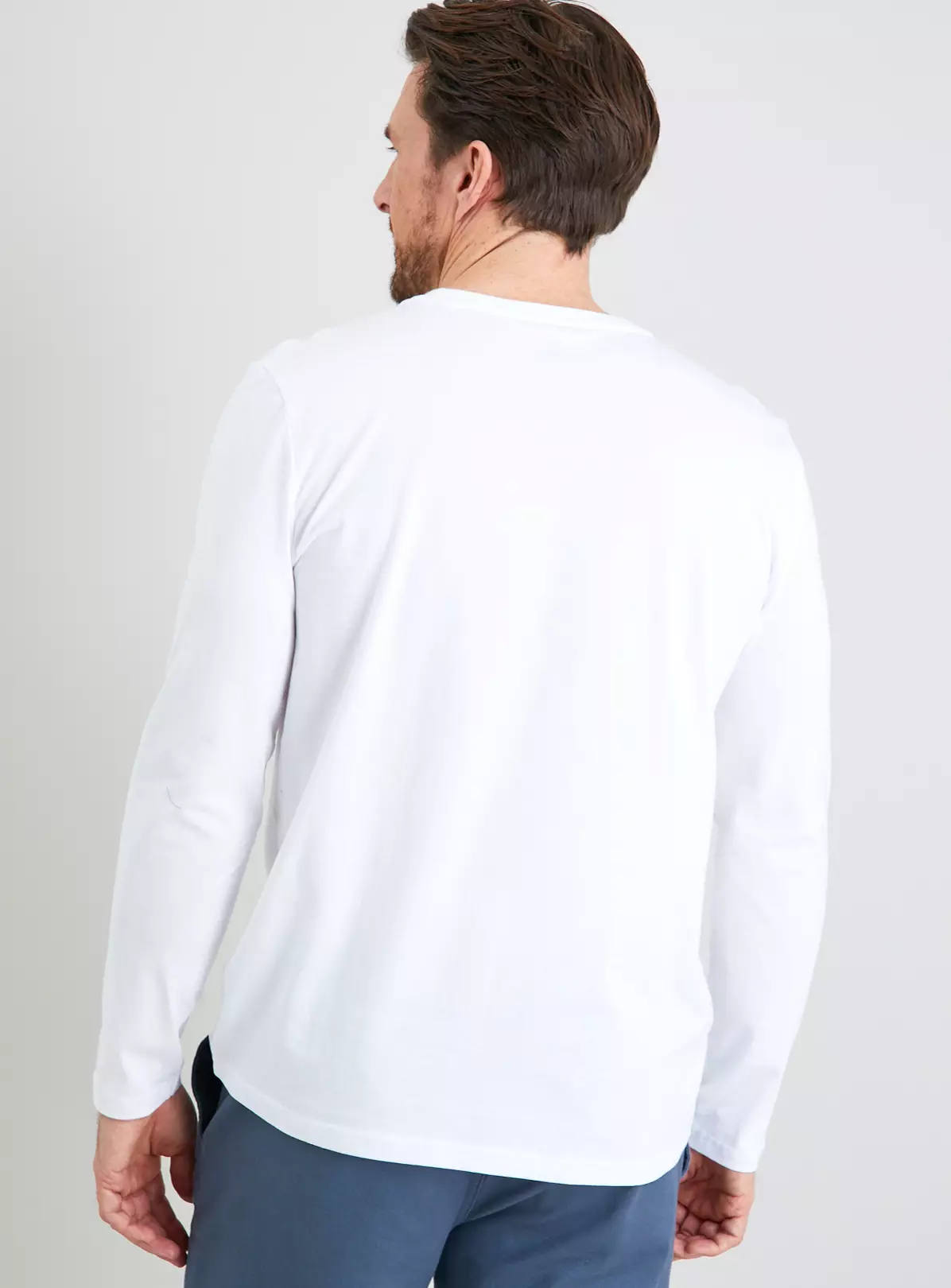 White Long Sleeve T-Shirt XL 3 White Long Sleeve T-Shirt XL
