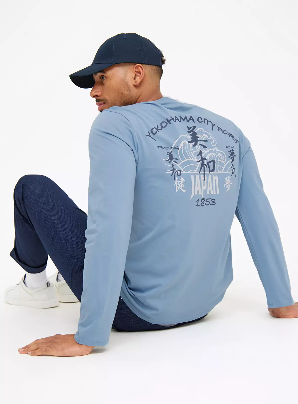 Blue Japanese Graphic Long Sleeve T-Shirt M 5 Blue Japanese Graphic Long Sleeve T-Shirt M - Image 3